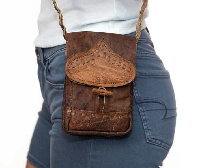 Water Buffalo Leather Cellphone Bag - Brown Stitch
